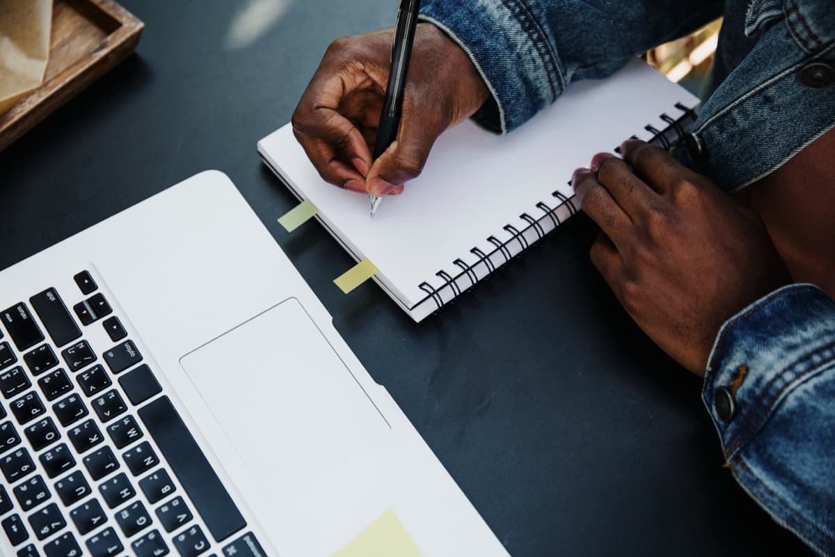 CV Personal Statement and Profile: Examples That Work